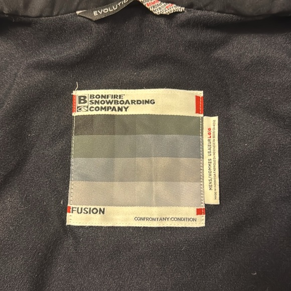 Excellent condition Bonfire snowboard/ski jacket size L - Picture 3 of 8